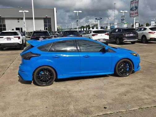 Nitrous Blue Quad-Coat 2017 Ford Focus RS Base