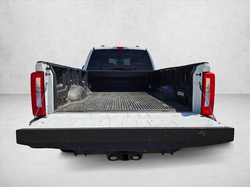 Oxford White 2025 Ford F-250 XLT