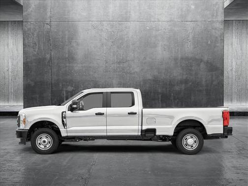 2025 Ford F-350 XLT