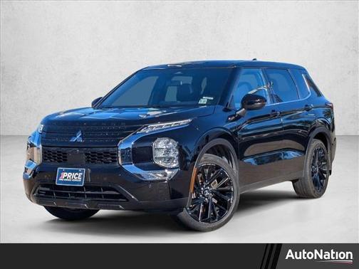 2022 Mitsubishi Outlander Black Edition 2WD
