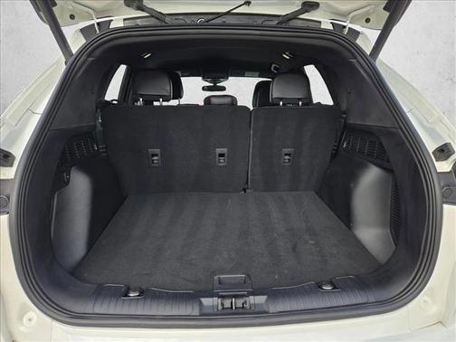 Star White Metallic Tri-Coat 2023 Ford Escape ST-Line