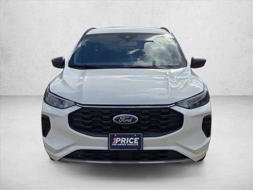 Star White Metallic Tri-Coat 2023 Ford Escape ST-Line