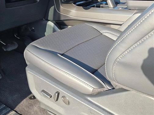 Carbonized Gray Metallic 2026 Ford F-150 Lariat