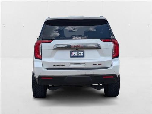 2023 GMC Yukon XL 4WD AT4