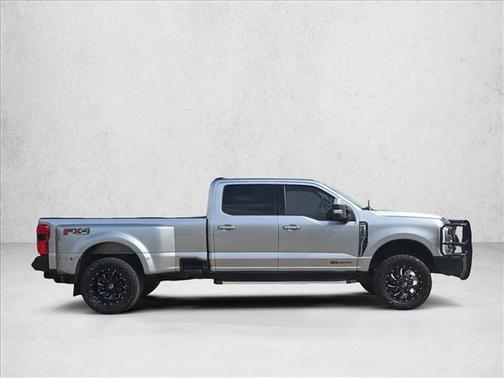 2023 Ford F-350 Lariat