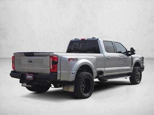 2023 Ford F-350 Lariat