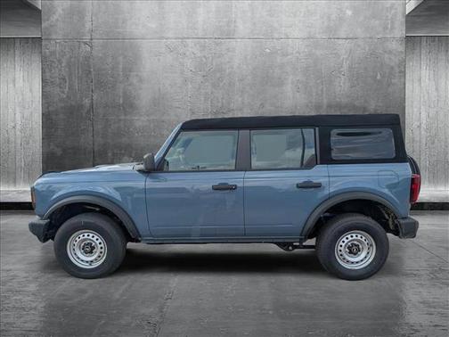 2025 Ford Bronco Base 4 Door 4x4