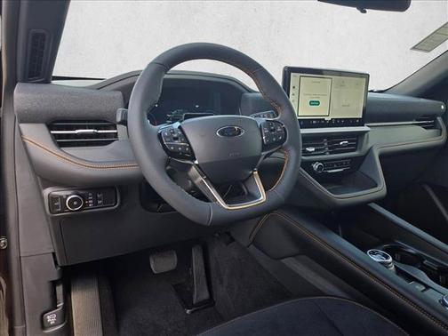 Agate Black Metallic 2026 Ford Explorer Tremor