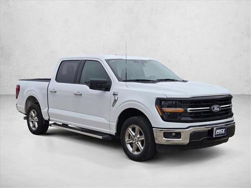 Oxford White 2025 Ford F-150 XLT