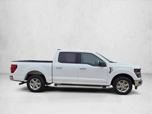 Oxford White 2025 Ford F-150 XLT