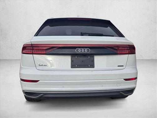 2023 Audi Q8 55 Premium