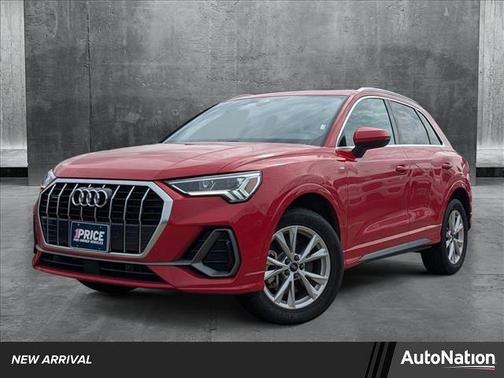 2024 Audi Q3 Premium 45 TFSI S line quattro Tiptronic