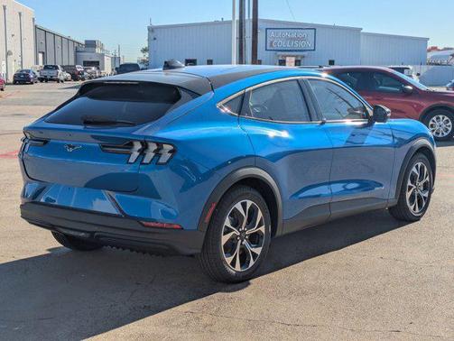 2025 Ford Mustang Mach-E Select