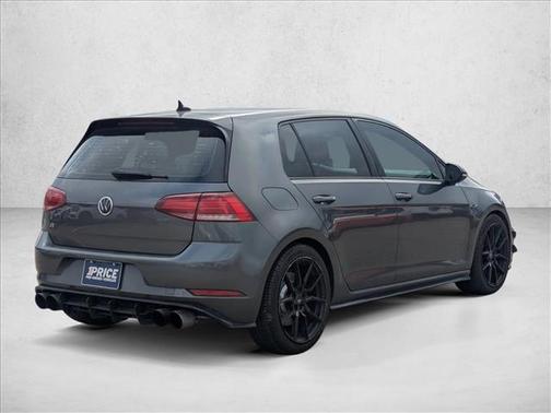 2018 Volkswagen Golf R 2.0T DSG