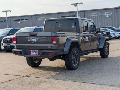 2023 Jeep Gladiator Overland