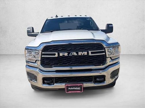 2023 RAM 3500 Tradesman Crew Cab 4x4 8' Box