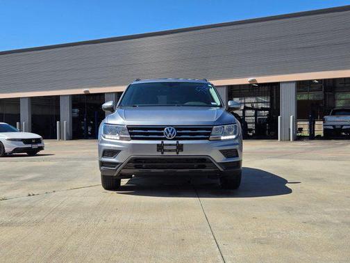 Pyrite Silver Metallic 2021 Volkswagen Tiguan 2.0T SE