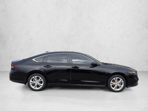 Crystal Black Pearl 2025 Honda Accord LX 1.5T