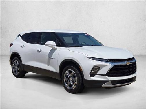 Summit White 2025 Chevrolet Blazer 2LT