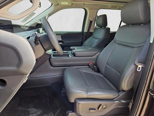 2026 Ford Expedition Max Active 4x2