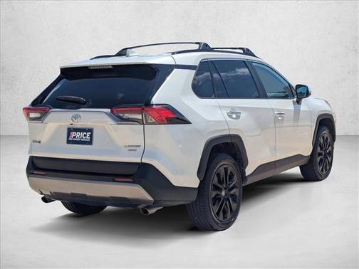 Blizzard Pearl 2022 Toyota RAV4 Limited