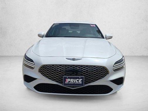 Uyuni White 2025 Genesis G70 2.5T RWD