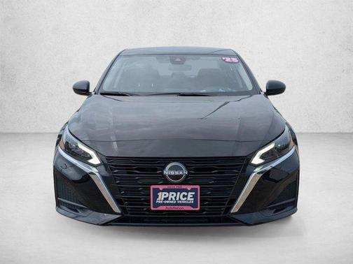 Super Black 2025 Nissan Altima SV FWD