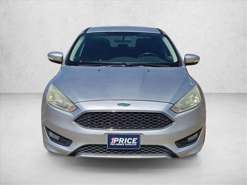 Ingot Silver 2015 Ford Focus SE