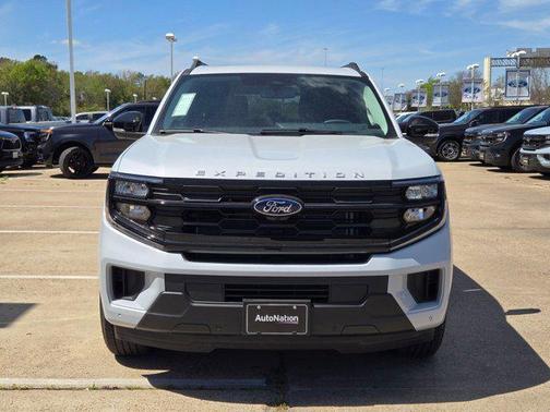 Space Silver Metallic 2026 Ford Expedition Max Active 4x2