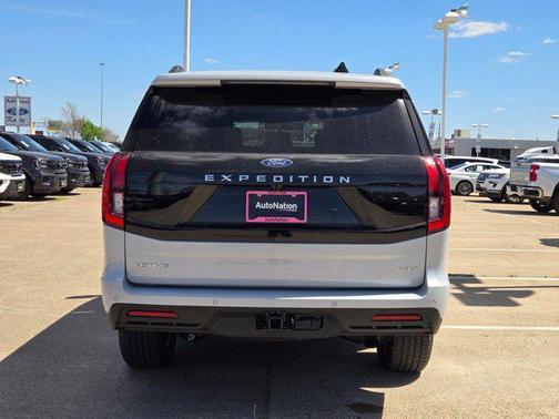 Space Silver Metallic 2026 Ford Expedition Max Active 4x2