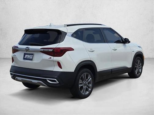 Snow White Pearl 2021 Kia Seltos S