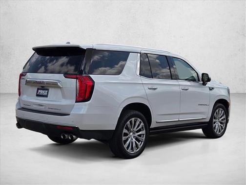 White Frost Tricoat 2022 GMC Yukon Denali