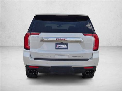 White Frost Tricoat 2022 GMC Yukon Denali