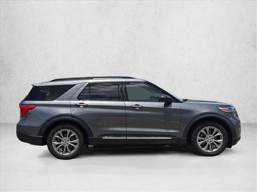 Carbonized Gray Metallic 2022 Ford Explorer XLT