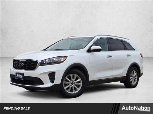 Snow White Pearl 2019 Kia Sorento LX