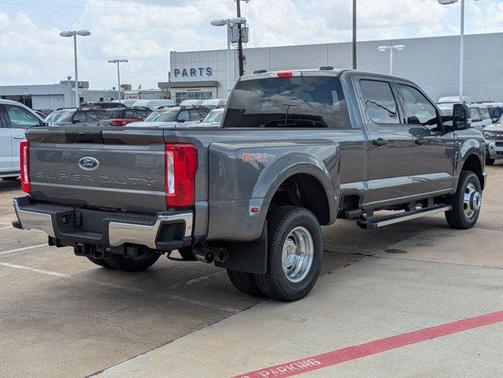 2025 Ford F-350 XLT