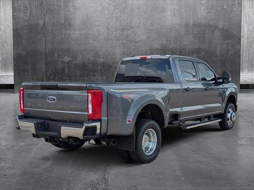 2025 Ford F-350 XLT