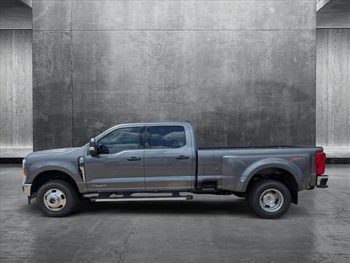 2025 Ford F-350 XLT