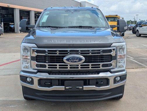 2025 Ford F-350 XLT