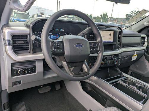 2025 Ford F-350 XLT