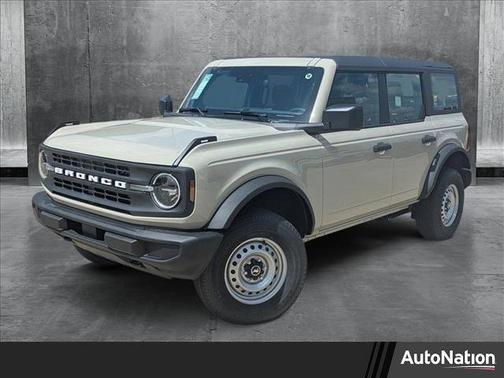 2025 Ford Bronco Base 4 Door 4x4