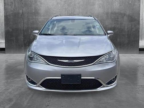 2018 Chrysler Pacifica Touring-L