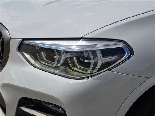 Alpine White 2021 BMW X3 M40i