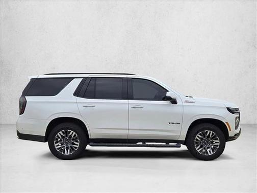 Iridescent Pearl Tricoat 2025 Chevrolet Tahoe 4WD Z71