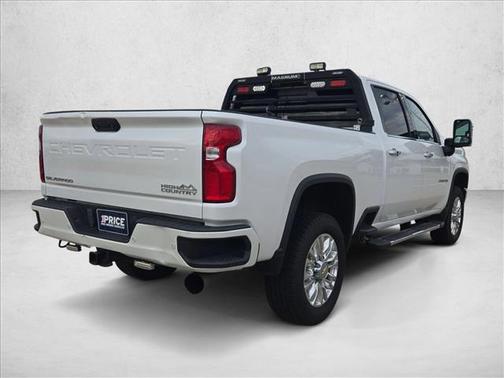 Iridescent Pearl Tricoat 2022 Chevrolet Silverado 2500 High Country