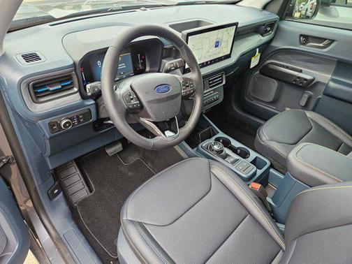 2025 Ford Maverick Lobo Standard