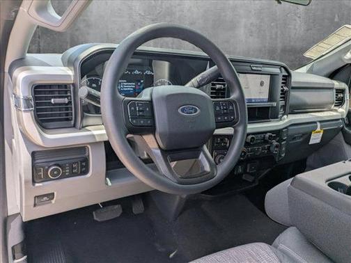2025 Ford F-350 XLT