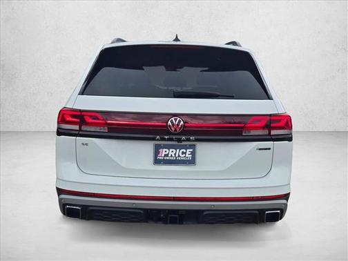 Pure White 2024 Volkswagen Atlas 2.0T SE w/Technology 4MOTION