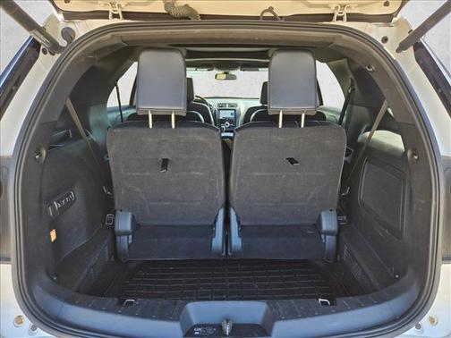 White Platinum Metallic Tri-Coat 2019 Ford Explorer Platinum