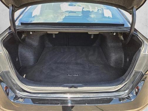 Super Black 2025 Nissan Altima SV FWD